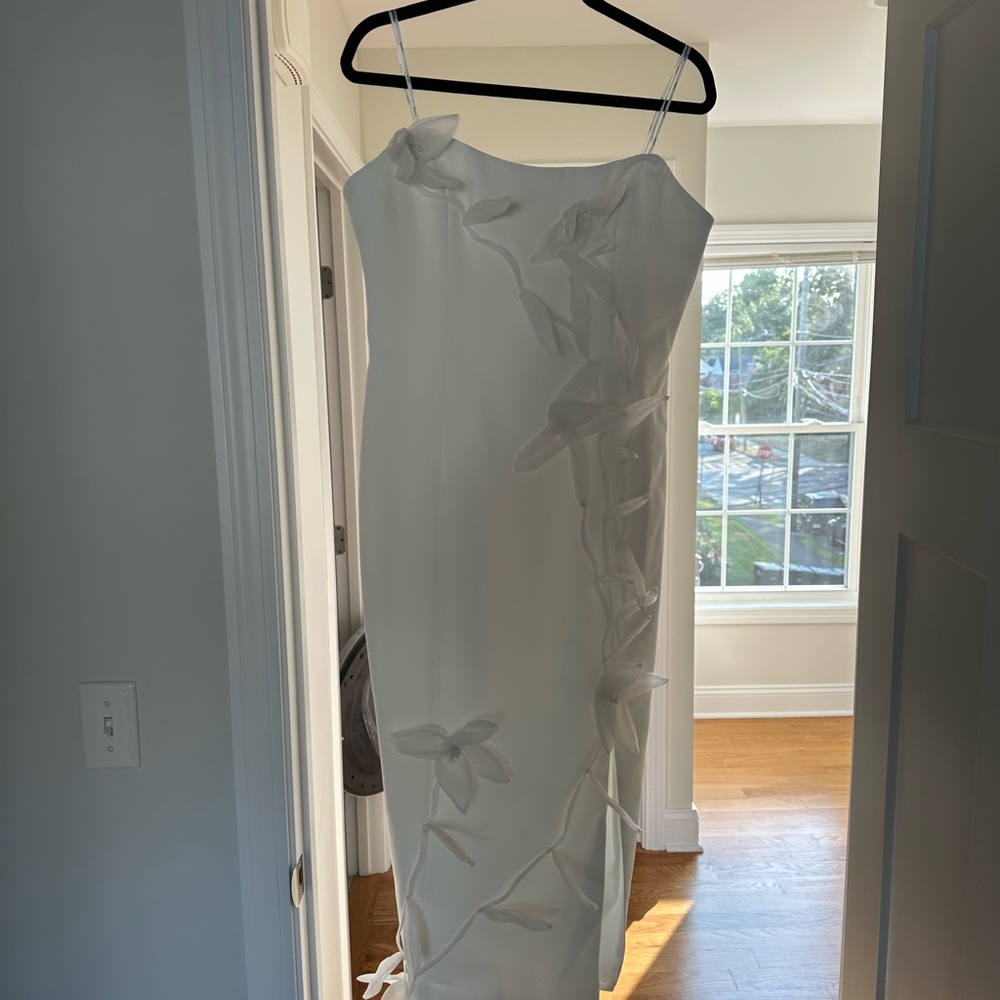 Elliatt Ivory Bethany Midi Dress